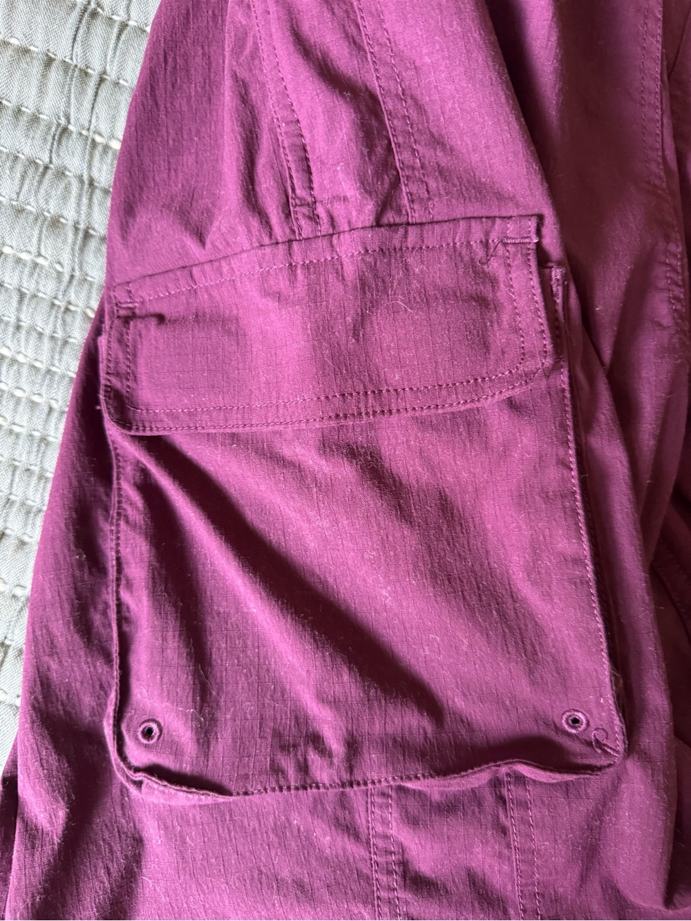 Duluth Trading co Heirloom Gardening Short Overalls Berry color - Picture 5 of 13